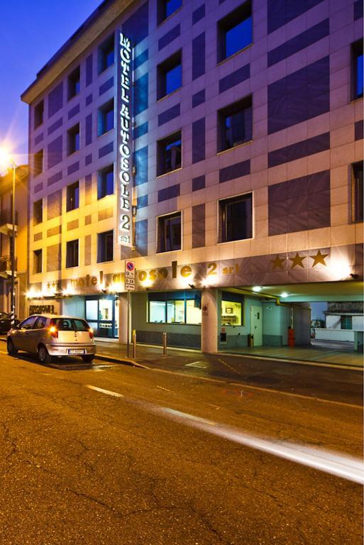 Autosole 2 Hotel Milan Bagian luar foto
