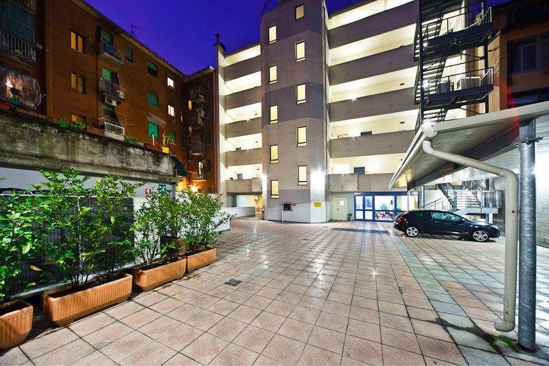 Autosole 2 Hotel Milan Bagian luar foto